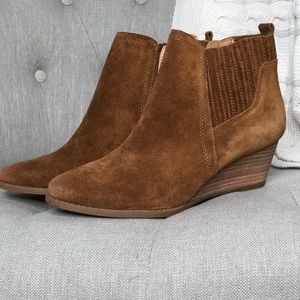 NWOT Franco Sarto Camel Wedge Ankle Booties